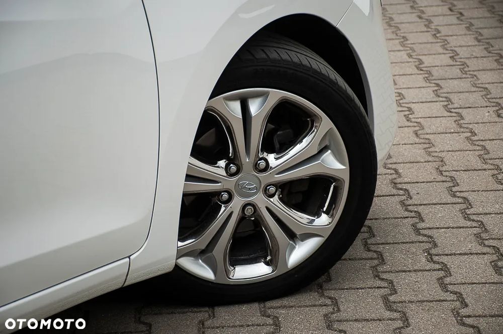 Hyundai i30 blue 1.6 CRDi Trend - 26