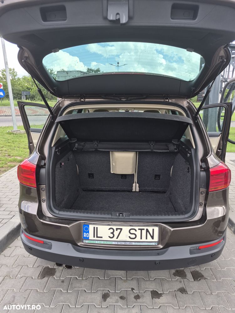 Volkswagen Tiguan 2.0 TDI 4Motion DSG BMT Sport & Style - 10