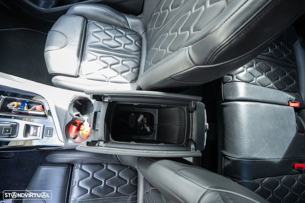 Peugeot 3008 2.0 BlueHDi GT EAT8 - 13