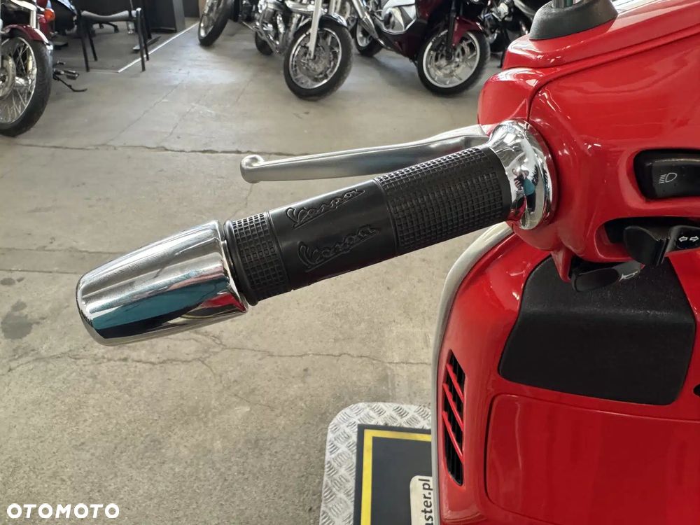 Piaggio Vespa - 30