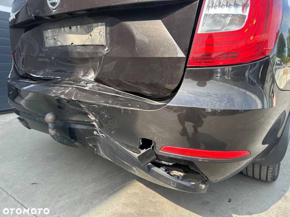 Skoda Superb 2.0 TDI Active - 11