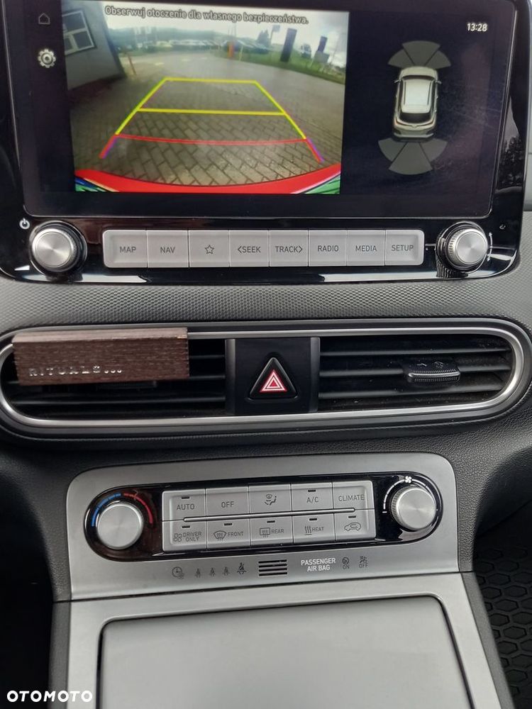 Hyundai Kona 64kWh Platinum - 19