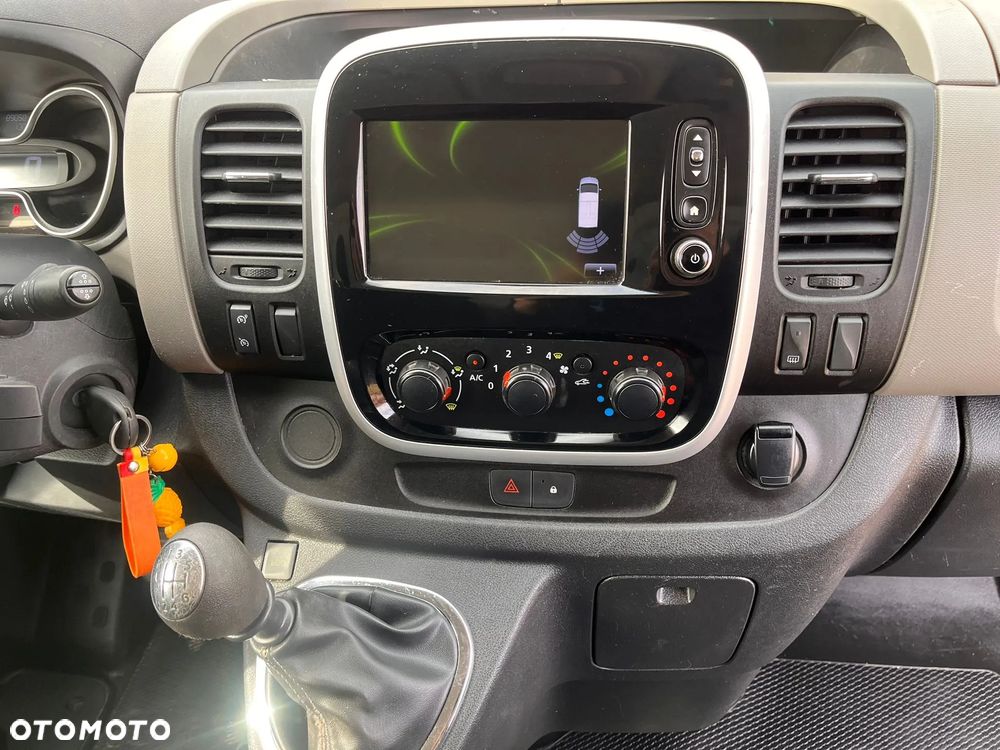 Renault TRAFIC - 15