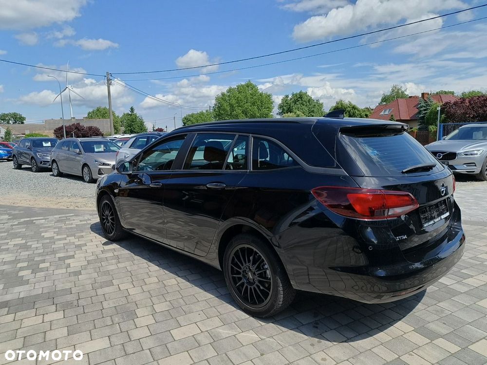 Opel Astra - 4