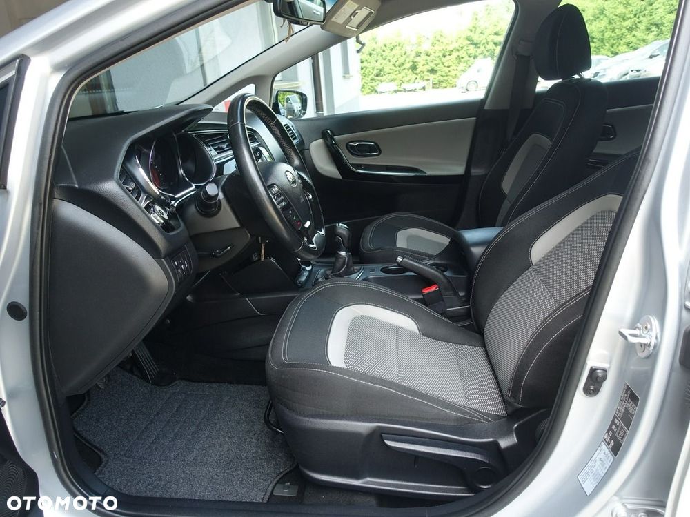 Kia Ceed - 8