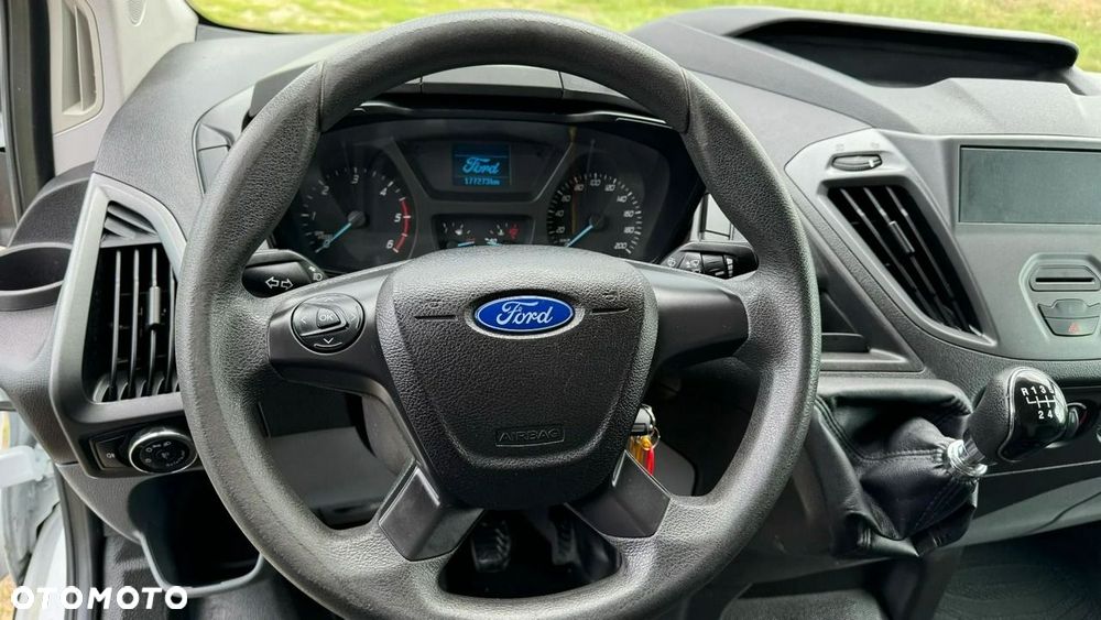 Ford Transit Custom - 11