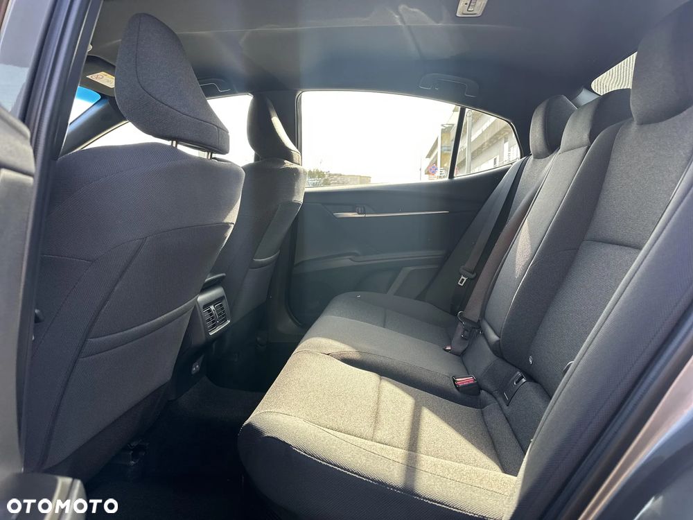 Toyota Camry 2.5 Hybrid Dynamic Force Comfort e-CVT - 13