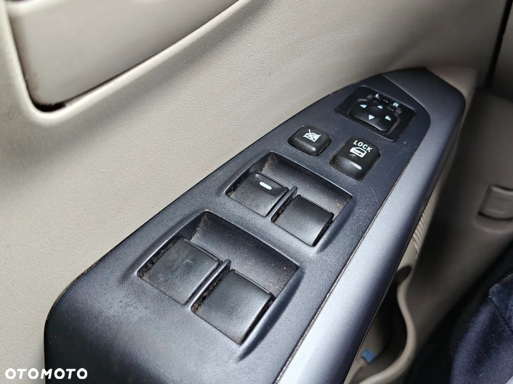 Mitsubishi Outlander 2.4 4WD CVT Intense - 21