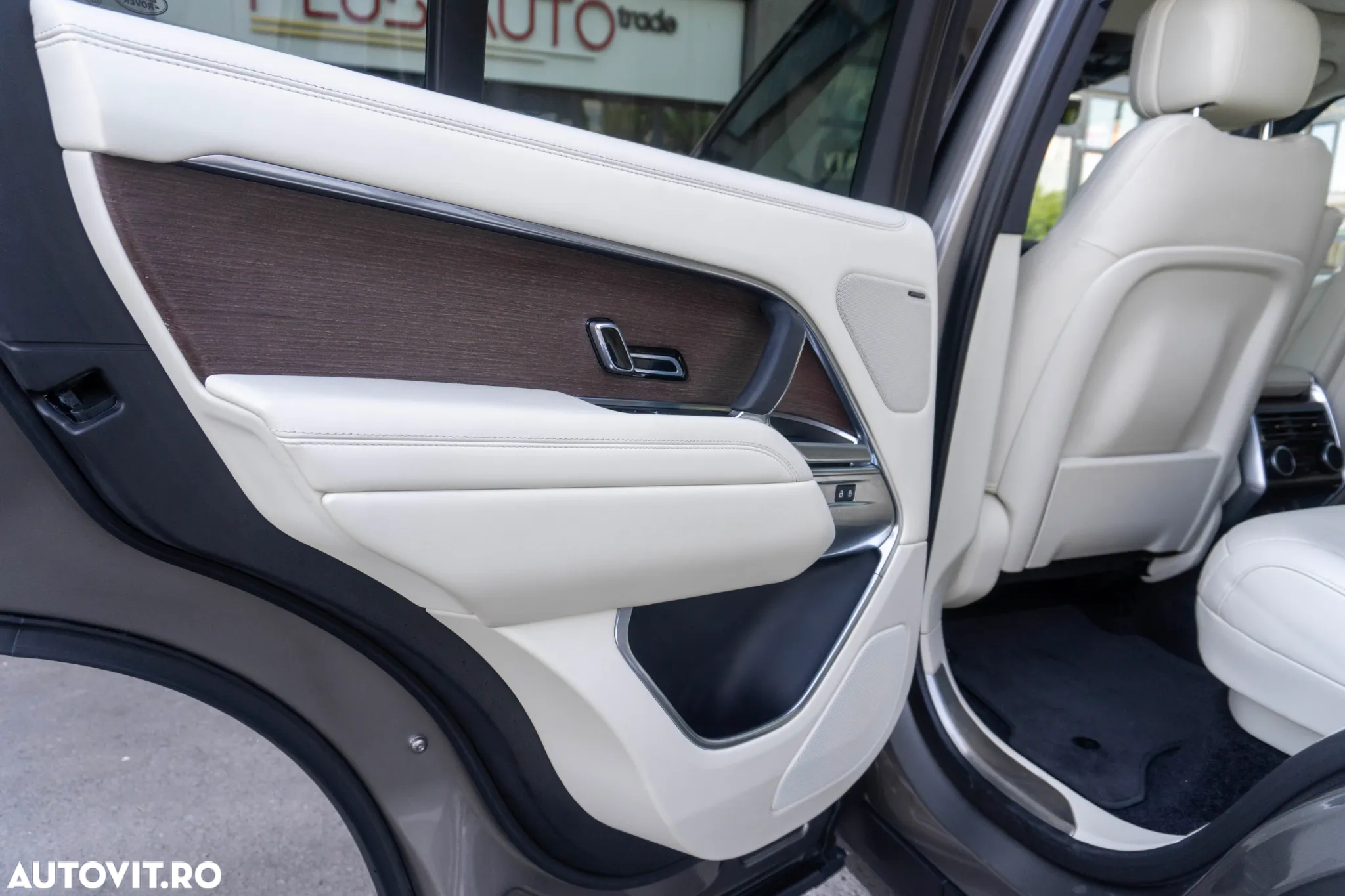 Land Rover Range Rover 3.0 I6 D300 MHEV HSE - 40