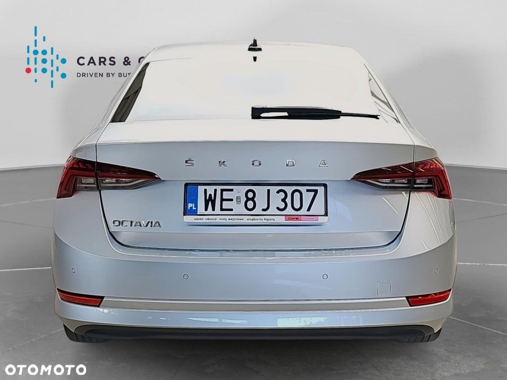 Skoda Octavia 2.0 TDI Ambition DSG - 22