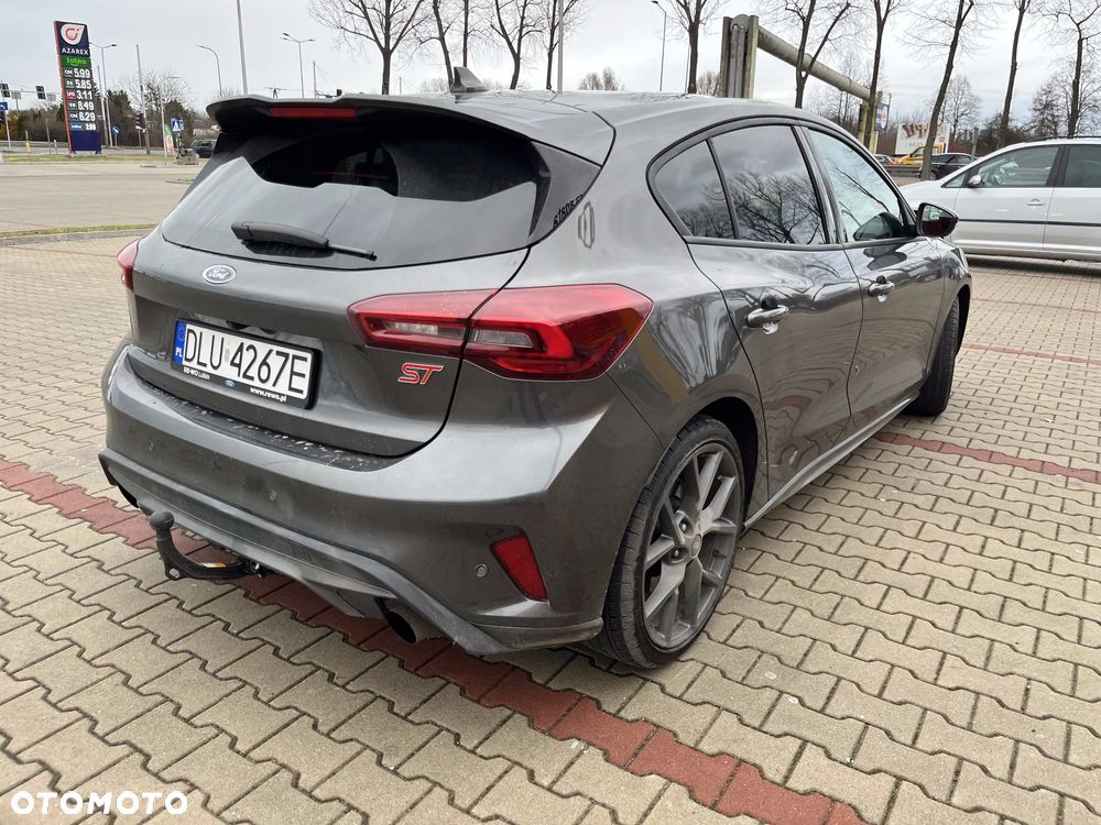 Ford Focus 2.3 EcoBoost ST - 8