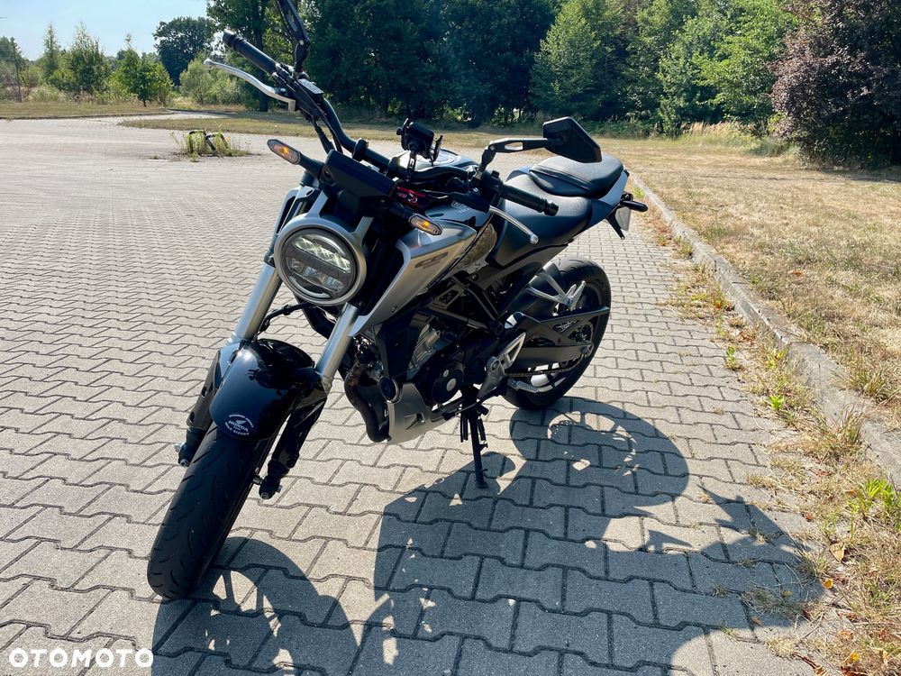 Honda CB - 2