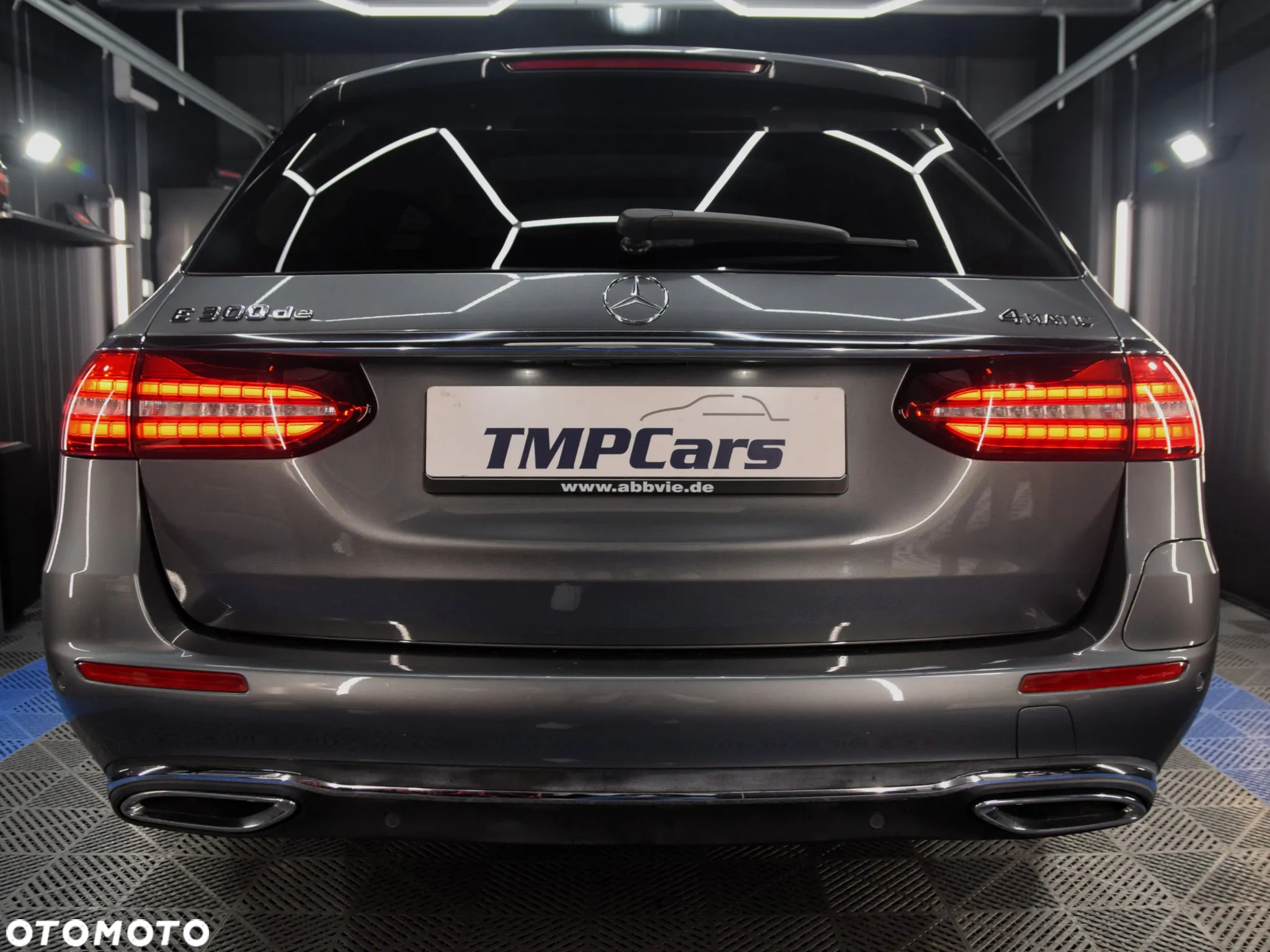 Mercedes-Benz Klasa E 300 de 4-Matic Exclusive - 15