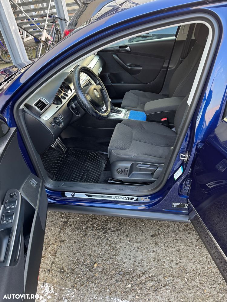 Volkswagen Passat 2.0 TDI DPF DSG Sportline - 15