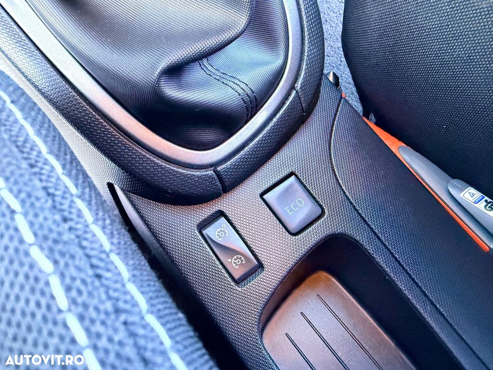 Renault Clio - 12