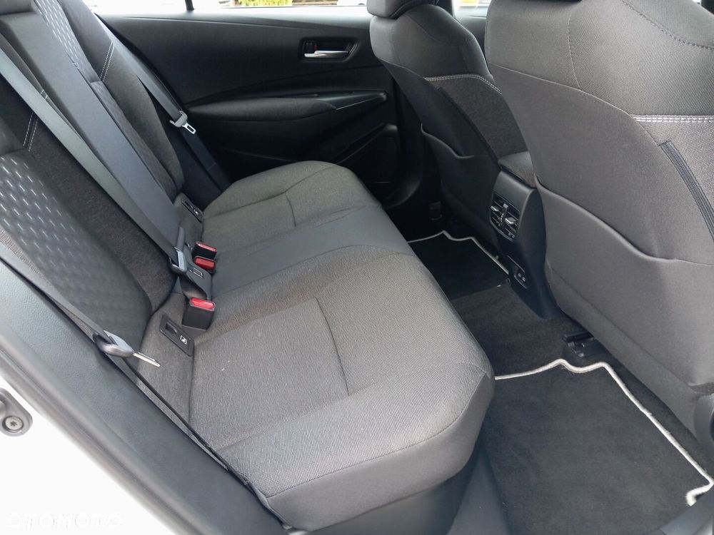 Toyota Corolla 1.8 Hybrid Comfort - 10