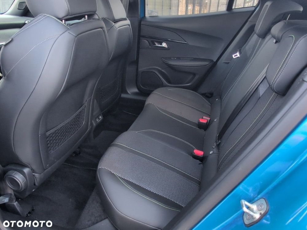 Peugeot 2008 - 12