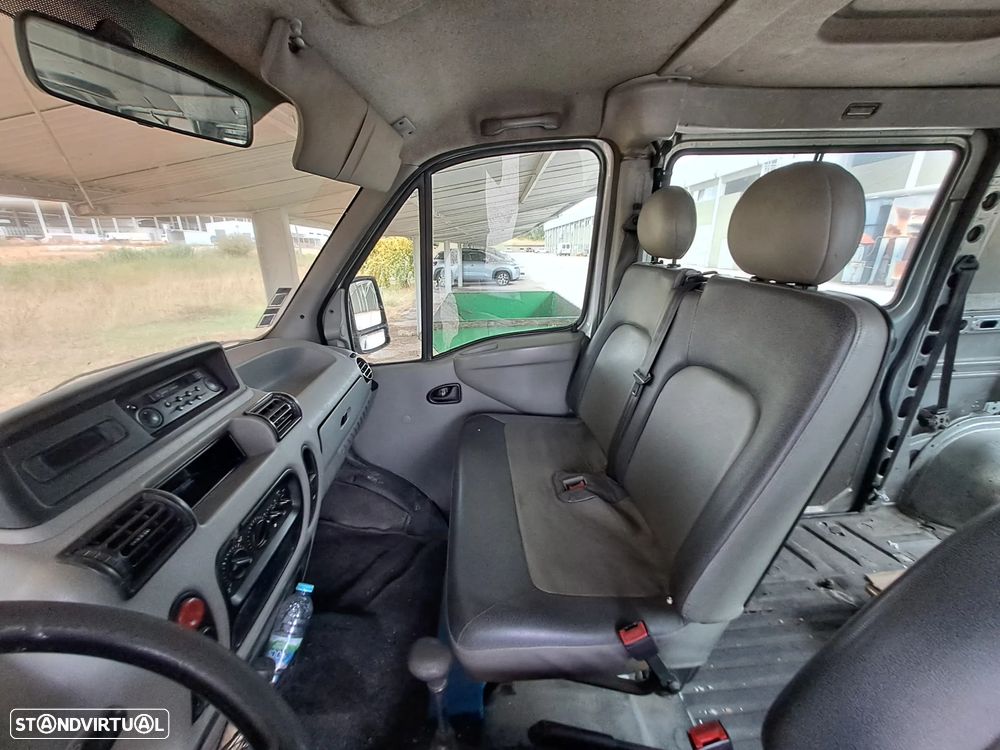 Nissan Interstar - 18