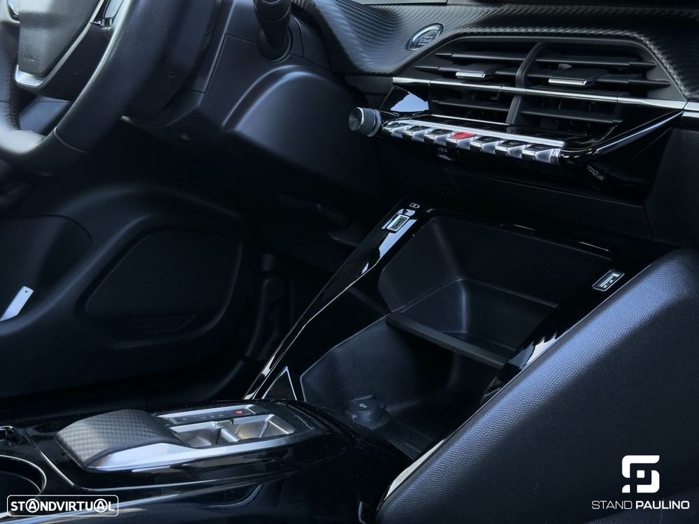 Peugeot e-2008 50 kWh Active - 37