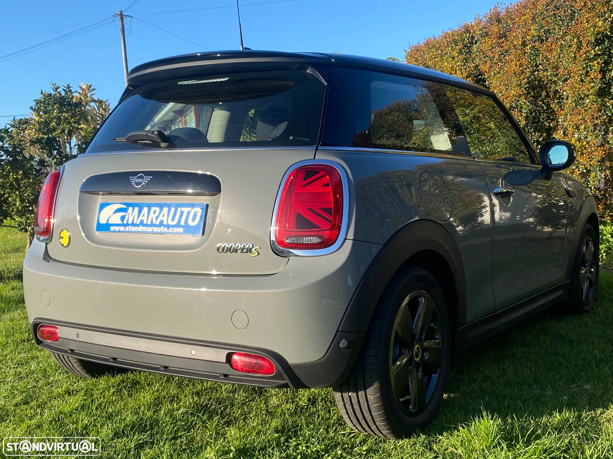 MINI 3 Portas Cooper E Essential - 11