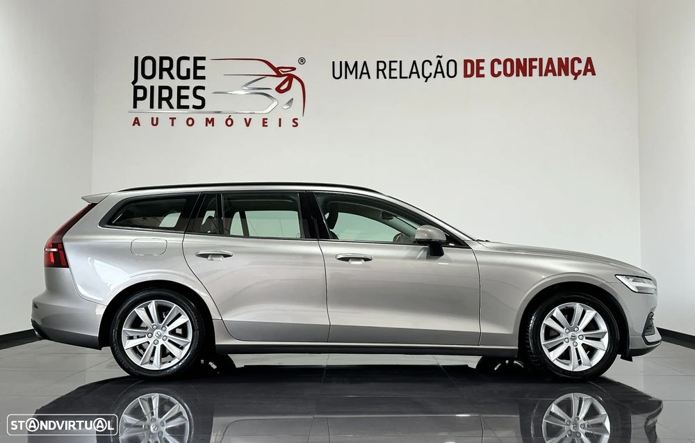 Volvo V60 2.0 D3 Momentum - 3