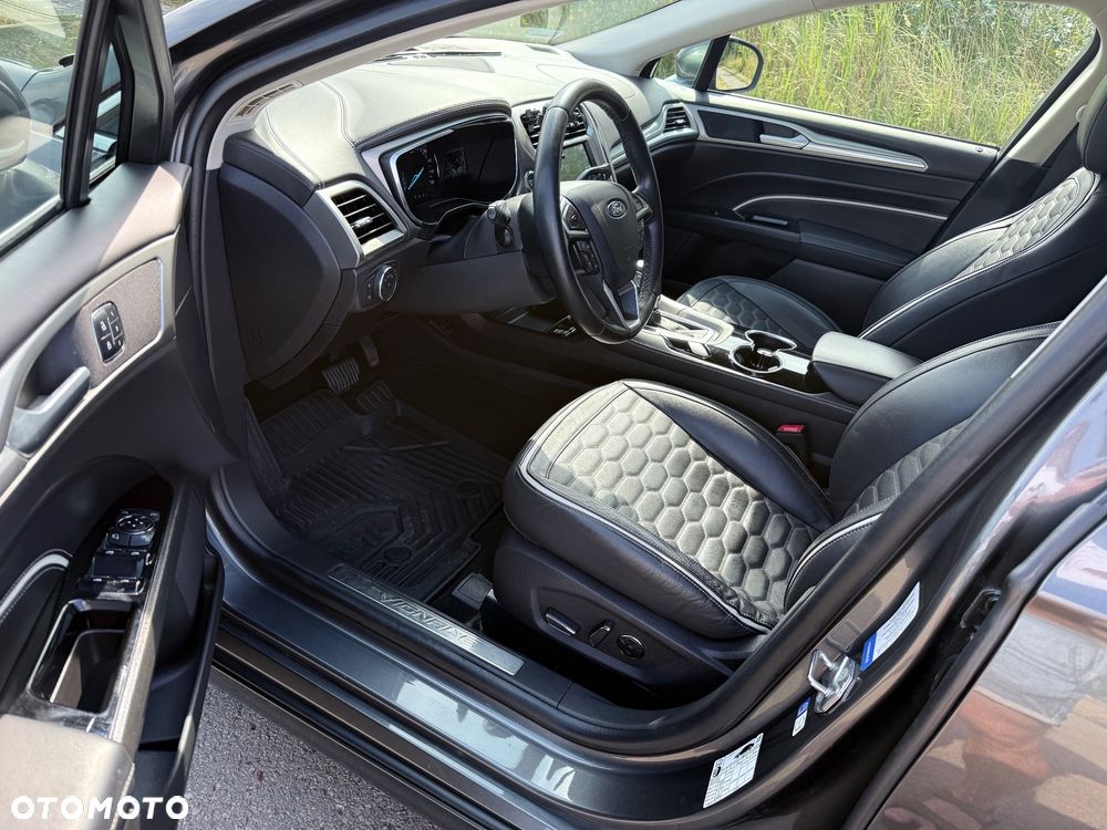 Ford Mondeo 2.0 Hybrid Vignale - 10