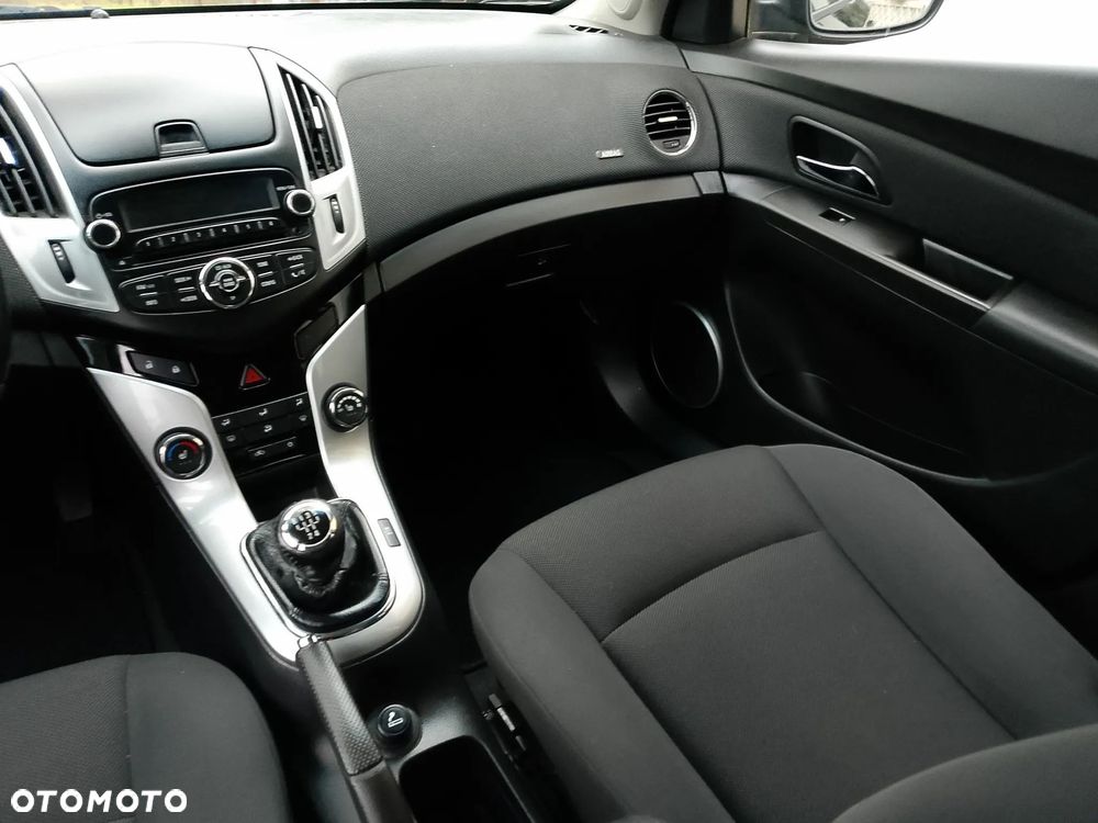 Chevrolet Cruze 1.8 LT+ - 10