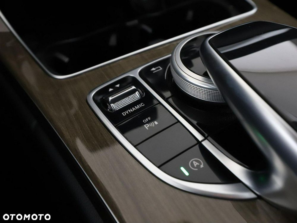 Mercedes-Benz Klasa C 180 9G-TRONIC Avantgarde - 29