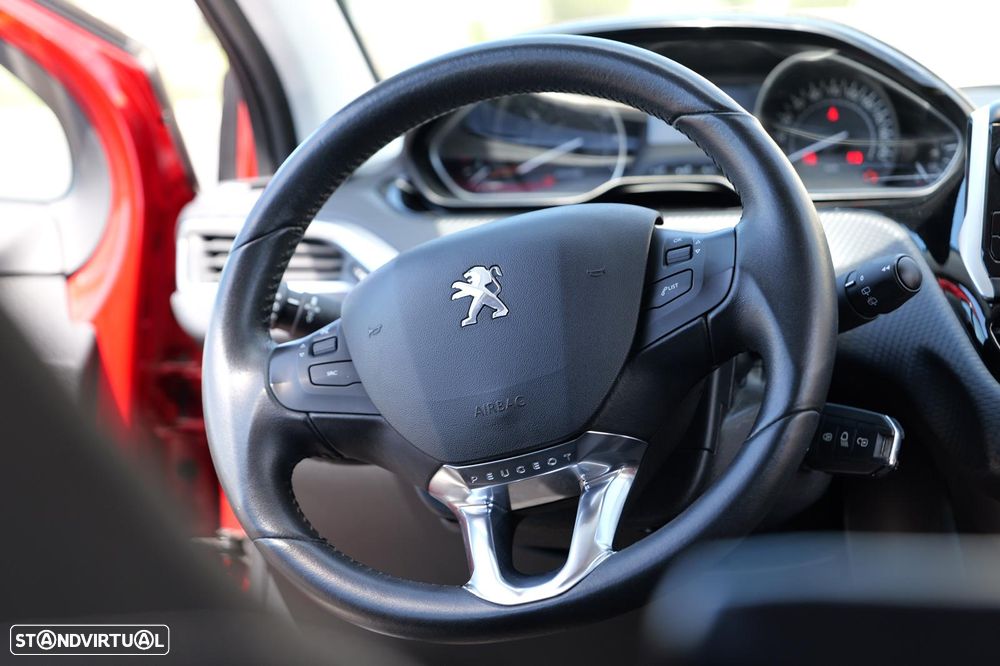 Peugeot 208 82 PureTech Style - 23