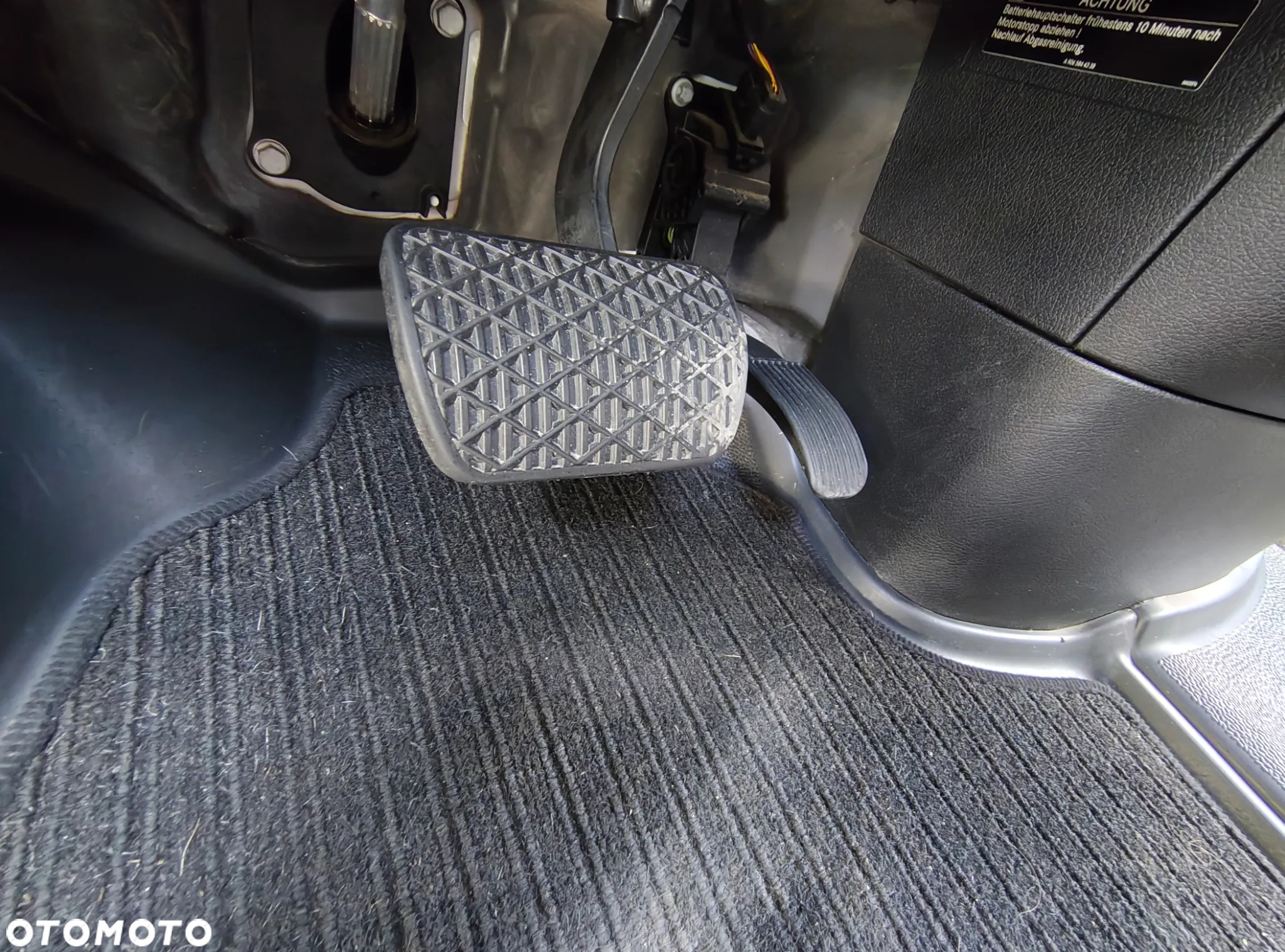 Mercedes-Benz Sprinter - 20