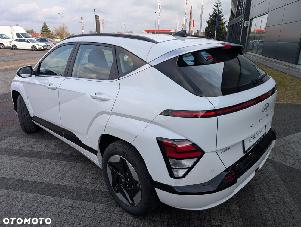 Hyundai Kona - 8