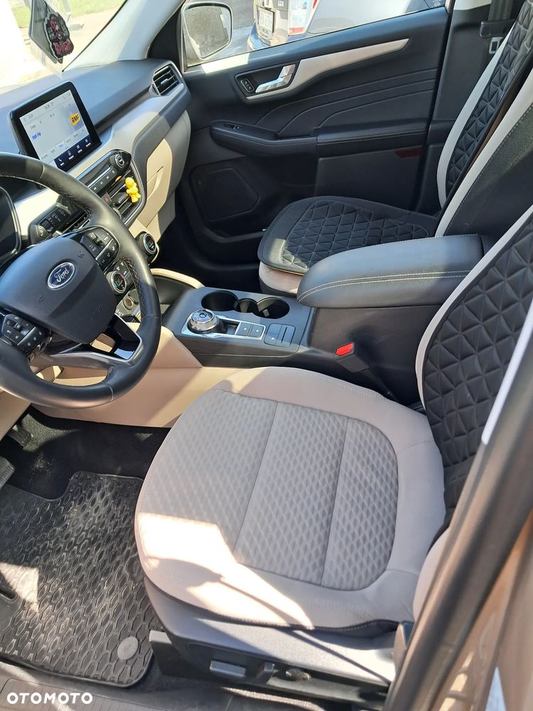 Ford Escape - 4