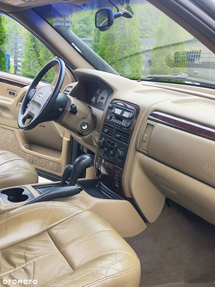 Jeep Grand Cherokee 4.0 Laredo - 18