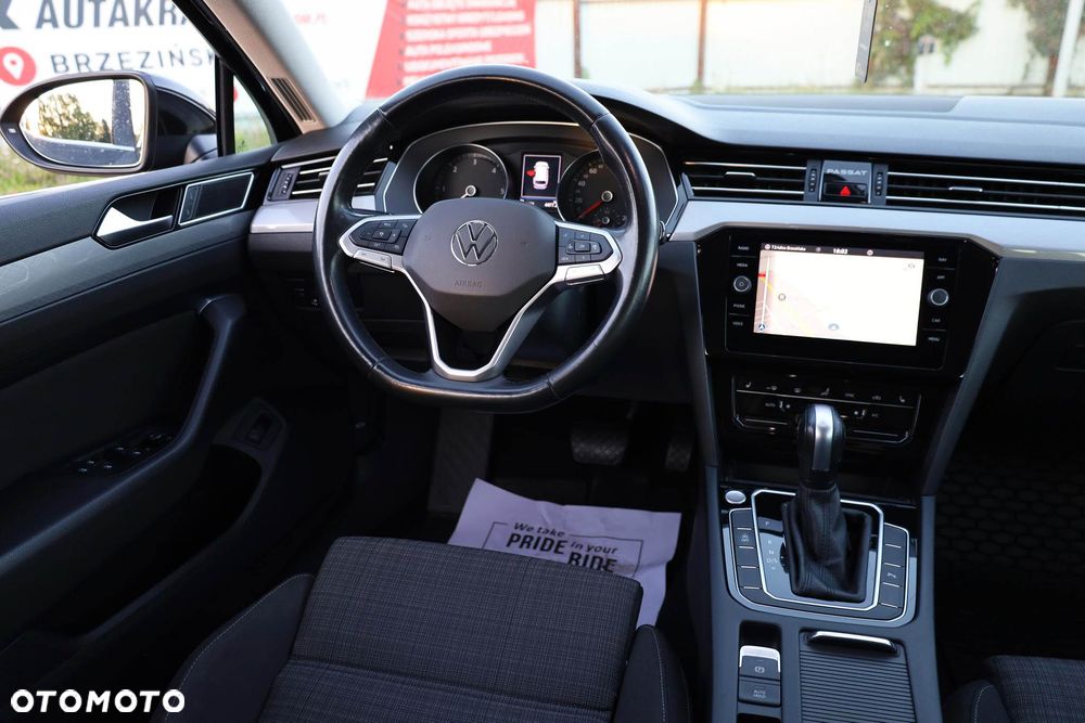 Volkswagen Passat - 37