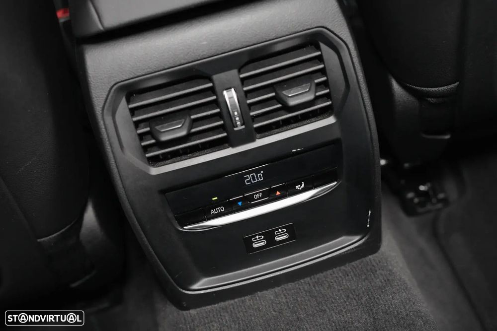 BMW 320 e Pack M Auto - 46