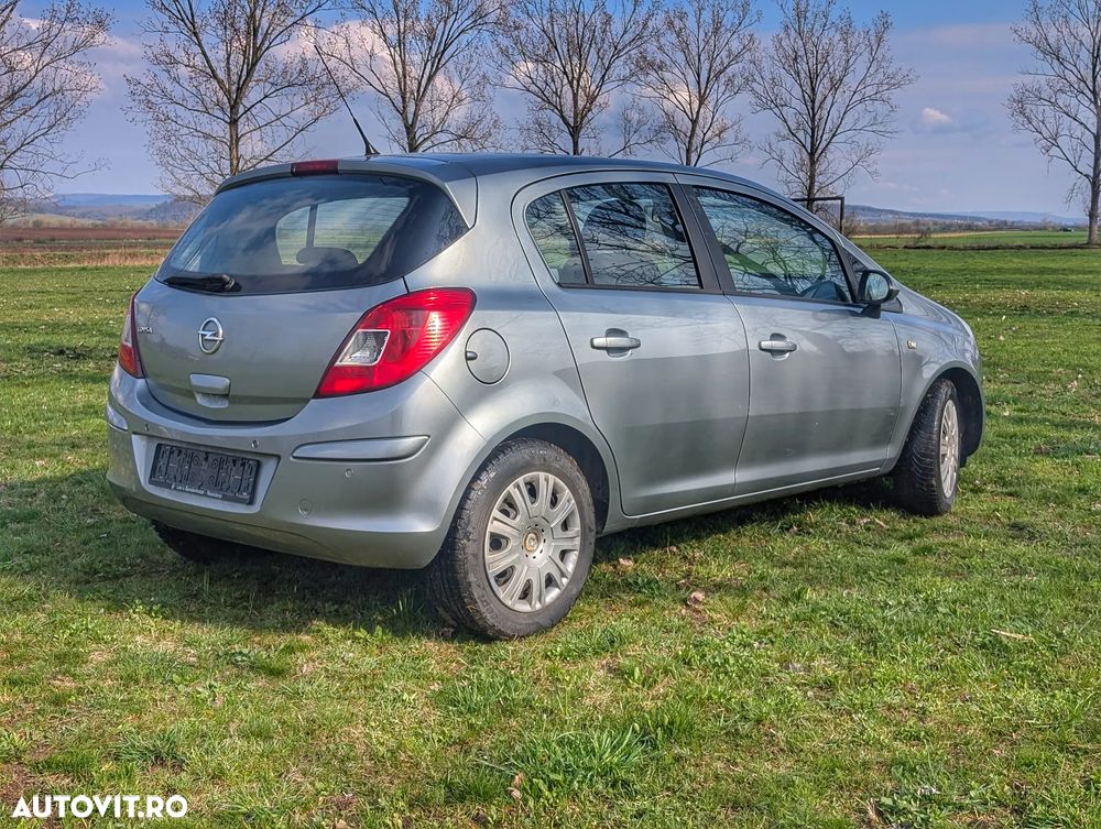 Opel Corsa 1.4 16V Active - 5