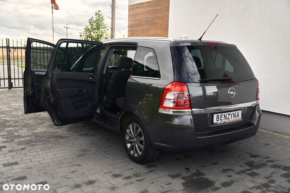Opel Zafira 1.6 - 21