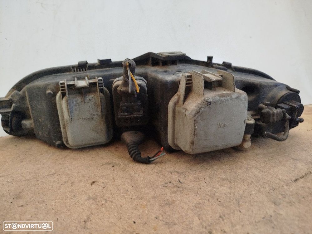 Farol/ Otica Dianteiro Dto Fiat Bravo Van (198) - 3