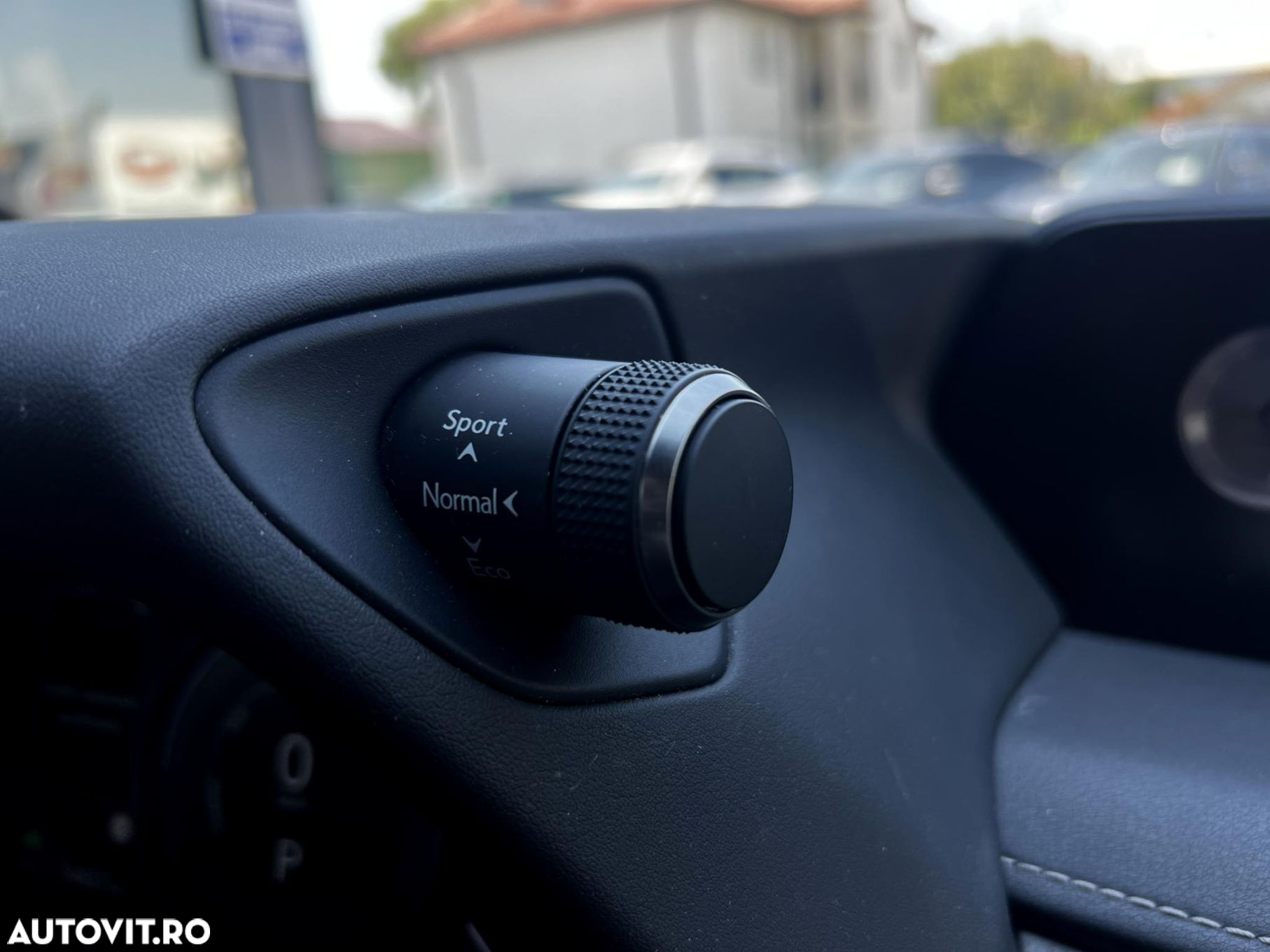 Lexus UX - 14