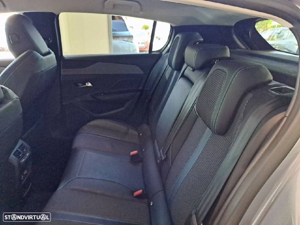 Peugeot 308 1.2 PureTech Allure Pack EAT8 - 10