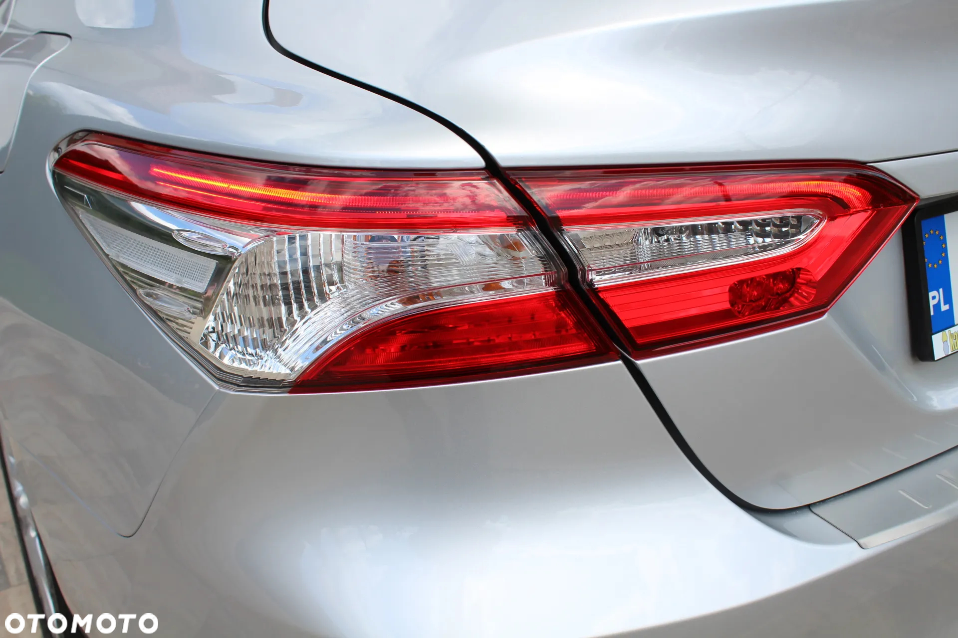 Toyota Camry 2.5 Hybrid Comfort CVT - 12