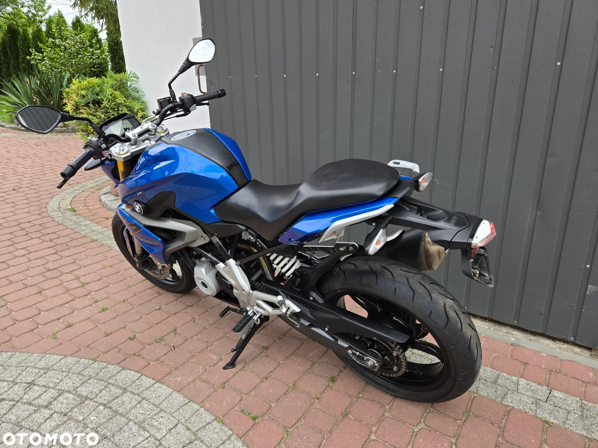 BMW G - 13