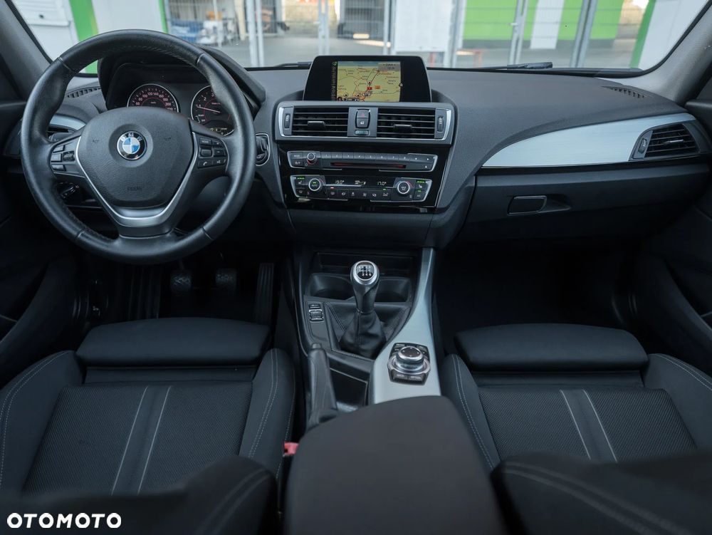 BMW Seria 1 116i Sport Line - 22