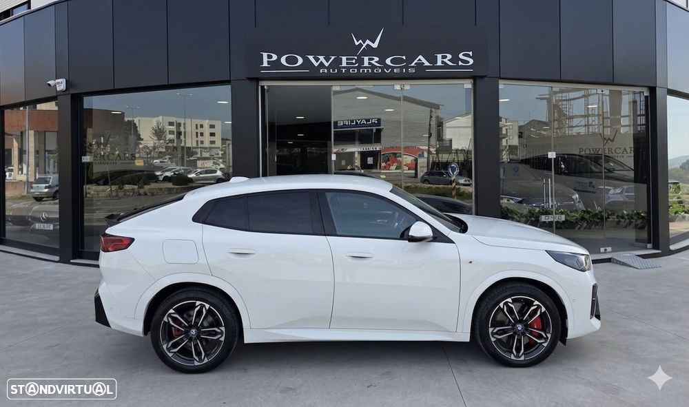 BMW iX2 eDrive20 Pack Desportivo M Pro - 8