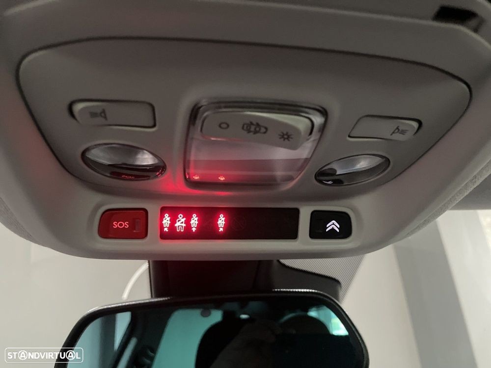 Citroën C3 Aircross 1.5 BlueHDi Shine S&S - 32