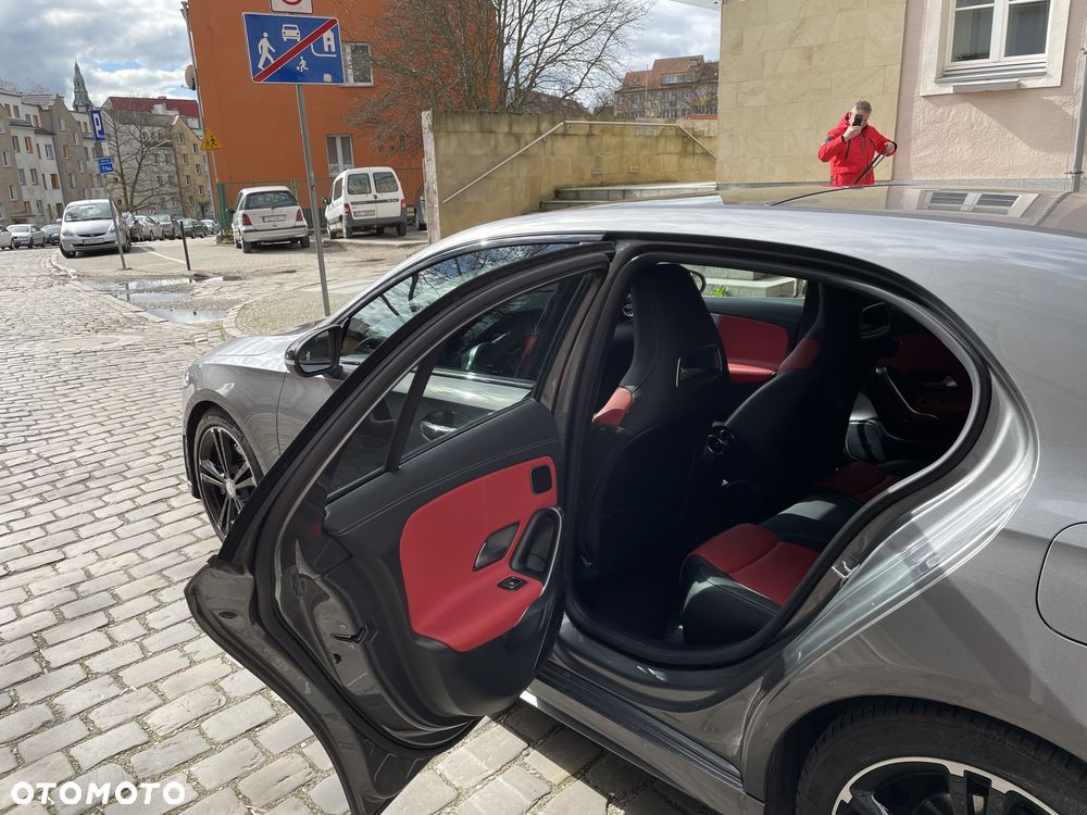 Mercedes-Benz Klasa A 220 4-Matic AMG Line 7G-DCT - 4