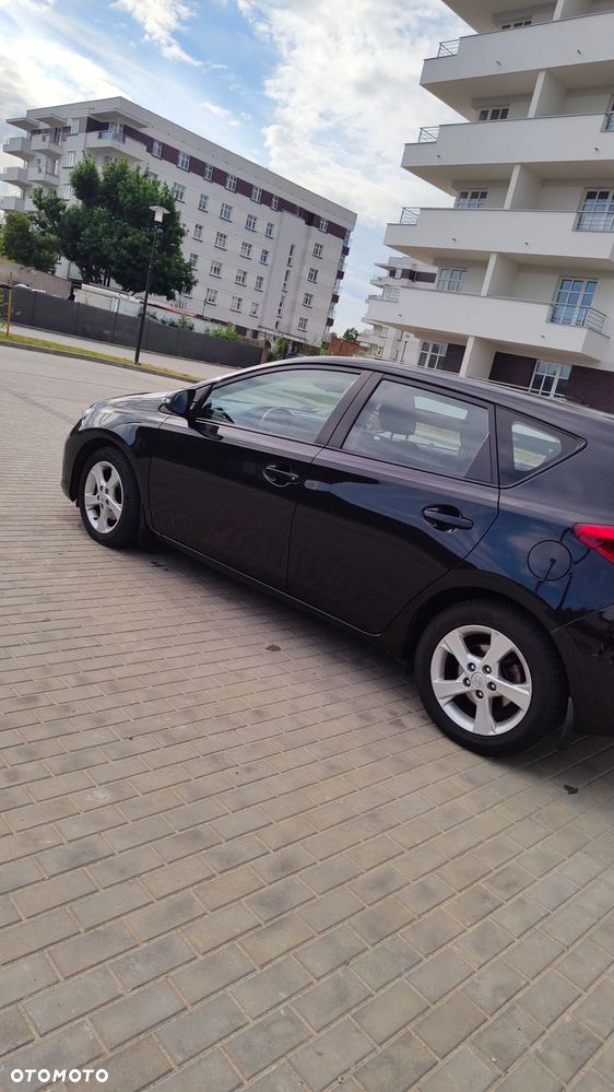 Toyota Auris 1.4 D-4D Active - 8