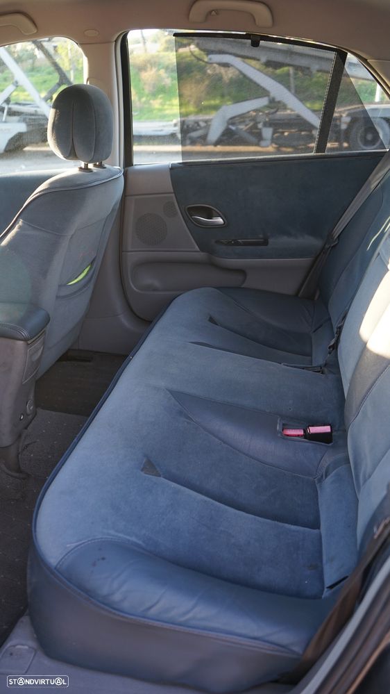 Renault Laguna 1.9 dCi Dynamique - 5