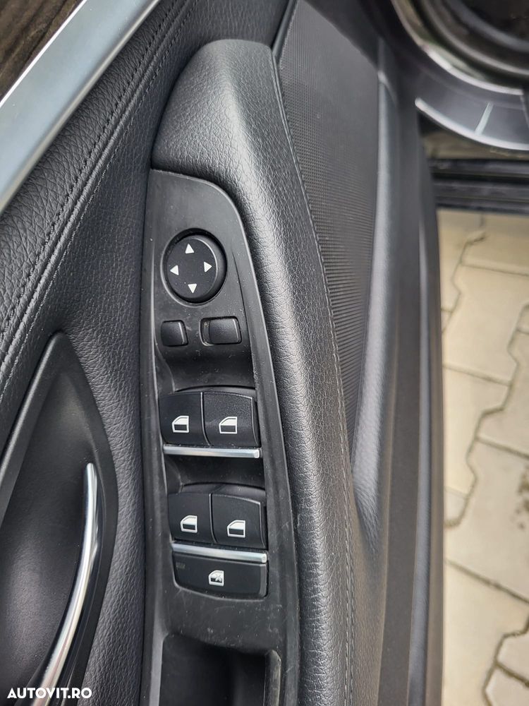 BMW Seria 5 535i xDrive Aut. Luxury Line - 27