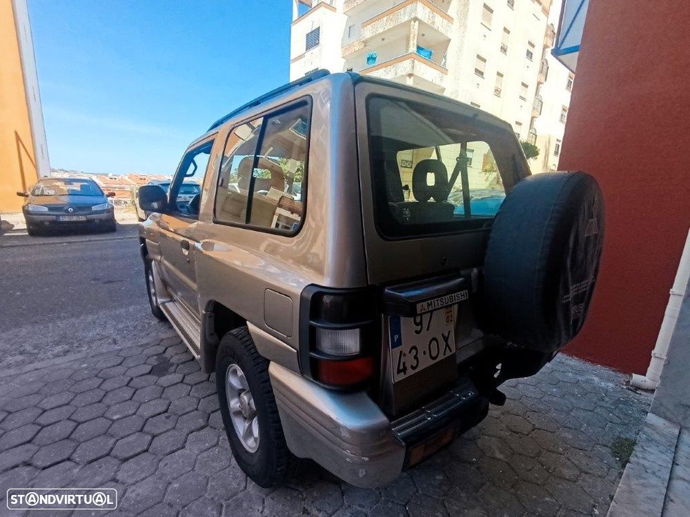 Mitsubishi Pajero 2.8 TD GLS - 7